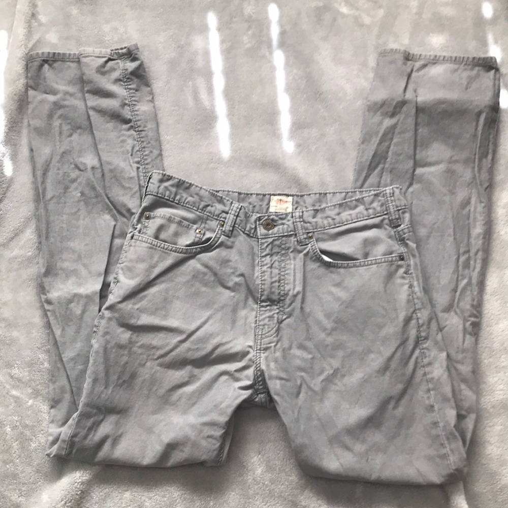 Gray Dockers 32x32
